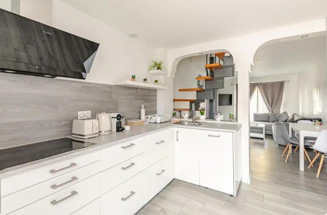 Maisonnette Avec Terrasse Страсбург Экстерьер фото
